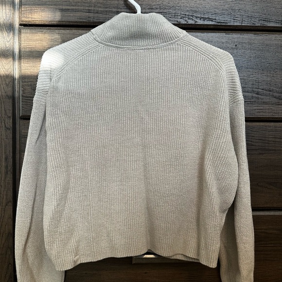 Lululemon Merino Wool blend Turtleneck Sweater - Picture 3 of 6